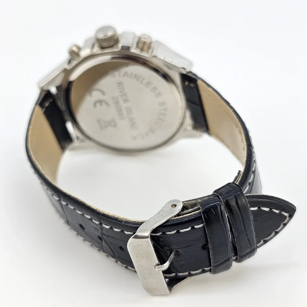 Men's Watch 44MM White Dial NEW Black Faux Leather Bands New‎ Battery